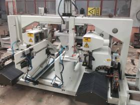 非标自动化设备之木料钻孔铣型打磨一体机